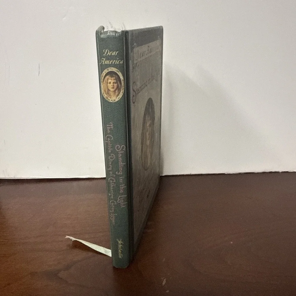 Standing in the Light: The Captive - Hardcover, by Osborne Mary Pope - Very Good